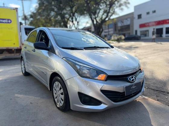 HYUNDAI HB20 1.0 COMFORT PLUS 12V FLEX 4P MANUAL HYUNDAI HB20 1.0 COMFORT PLUS 12V FLEX 4P MANUAL